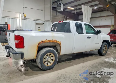 2011 Chevrolet Silverado C1500 z USA, uszkodzony, nr VIN 1GCRCPEX3BZ101738